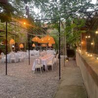Soirée dans la cour du Château sous les étoiles attenante à la salle de réception
