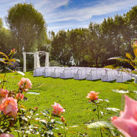 Cérémonie dans le jardin