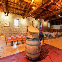 Configuration Podium Salle des Pressoirs