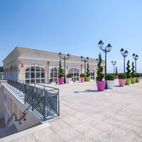 ACCES PAR LA TERRASSE