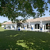Domaine de larchey*** jardin salle aliénor
