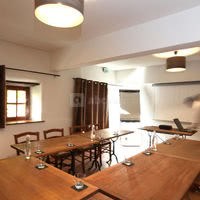 Une salle de séminaire