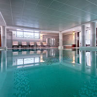 Piscine intérieure