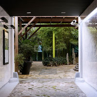 Entrée Cyclone Le Studio