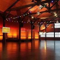 Lumière d'ambiance dans la salle de réception