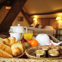 Petit-déjeuner en chambre