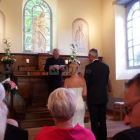 Mariage dans la chapelle
