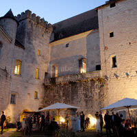 Chateau de Goudourville : réception dans la Cour d'honneur