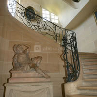 L'escalier et son soldat couché