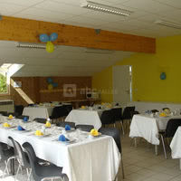 Salle 90 m²