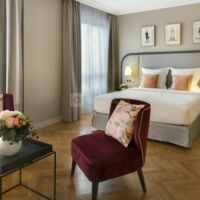 Warwick Reine Astrid