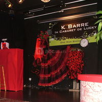 Salle de spectacle avec scène