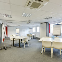 Salle en îlots
