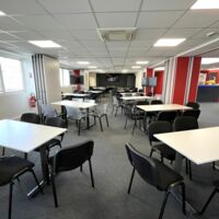 Salle en îlots