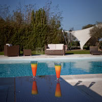 Terrasse lounge au bord de la piscine