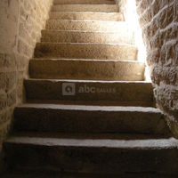 Gîte : escalier en granit