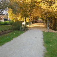 Accès par le parc de la tour duguesclin