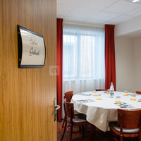 Salle de réunion en cabaret