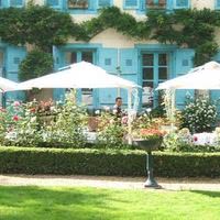 Le manoir du plessis : la terrasse