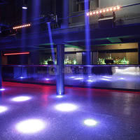 BAR (13 METRES DE LONG )