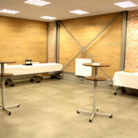 Salle adjacente 50 m² version restauration 50 pers debout