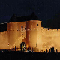 Arrivée au château de nuit