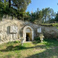 MAGNIFIQUE domaine arboré, vallonné, autour d'un étang, 13 ha de pleine nature