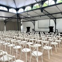 Orangerie vue mer en format conférence