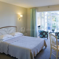 Chambre salon terrasse, aile moderne