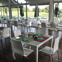 Vue sur la terrasse du Putting Green