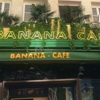 Banana Café