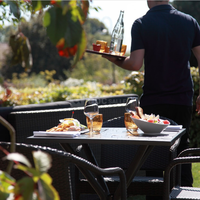 Brasserie des Artistes - terrasse du restaurant © musée des impressionnismes Giverny