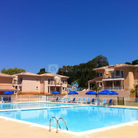 Le domaine des oceanides coté piscine
