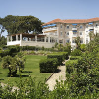 Grand Hôtel Les Lecques façade
