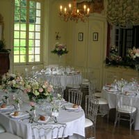 Table d'honneur et ouverture entre les salons