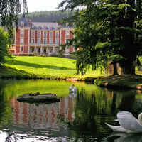 Le château depuis l'étang