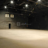 Le plateau de la grande salle, vu côté jardin