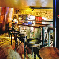 La mezzanine au rez de chaussé
