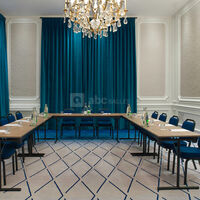 Salon Garnier - U