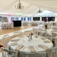 Dîner assis et  Soirée dansante : 200 invités