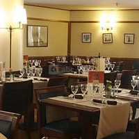 Kyriad Prestige Joinville-le-Pont