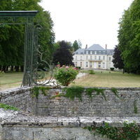 Grilles et douves sèches