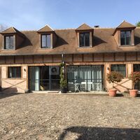 L'Annexe du Manoir, côté cour-terrasse, pour héberger vos invités