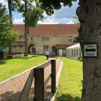 Le Manoir, vue du parking