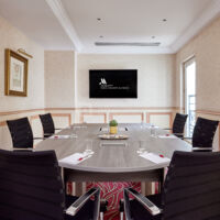 Saint-Germain Boardroom