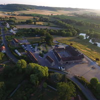 LE DOMAINE