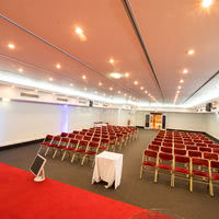 Au Tapis Rouge
