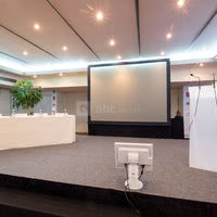 Au Tapis Rouge