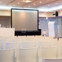 Au Tapis Rouge