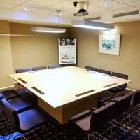Moschini et sa table fixe